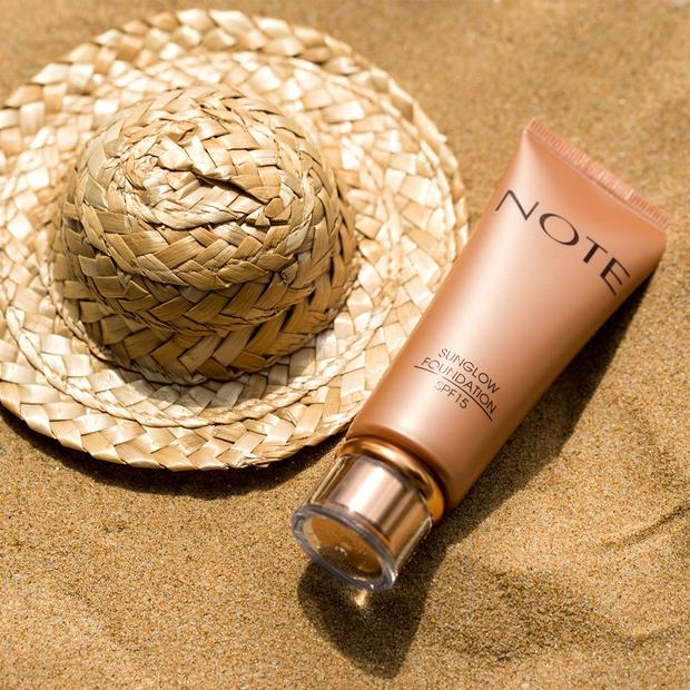 Note-8680705340032-2