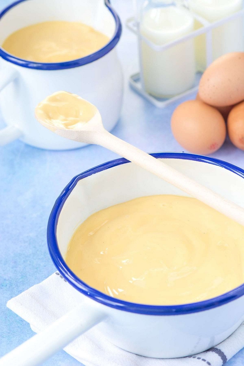 شیر و زرده تخم مرغ