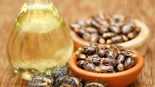 روغن کرچک برای تقویت ناخن