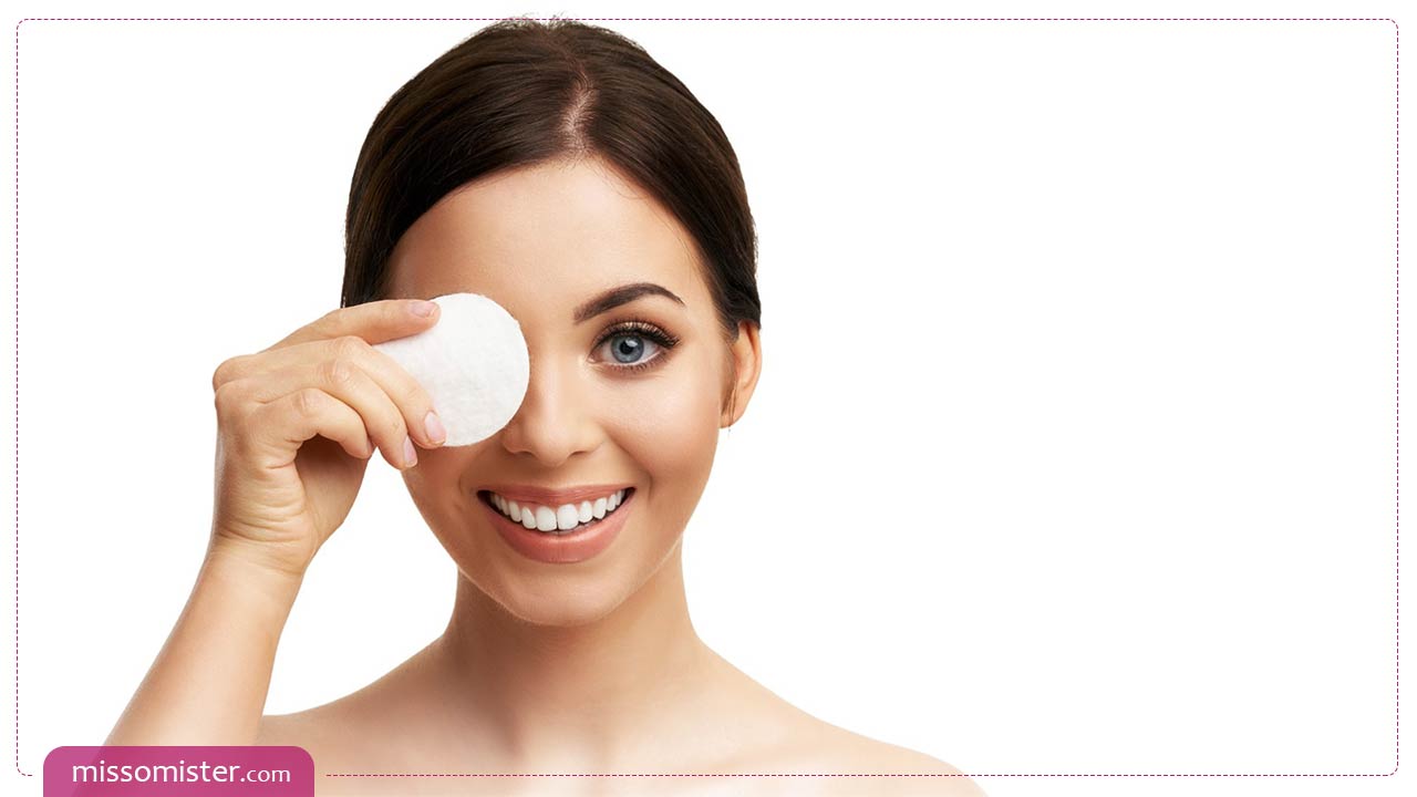 روش صحیح پاک کردن آرایش چشم معمولی و ضد آب