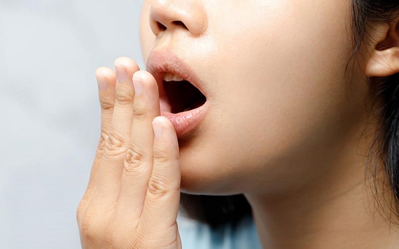 مصرف ماست برای از بین بردن بوی بد دهان