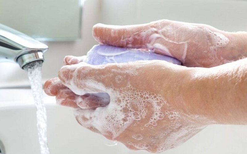 نحوه شست‌وشوی دست‌ها با مایع 