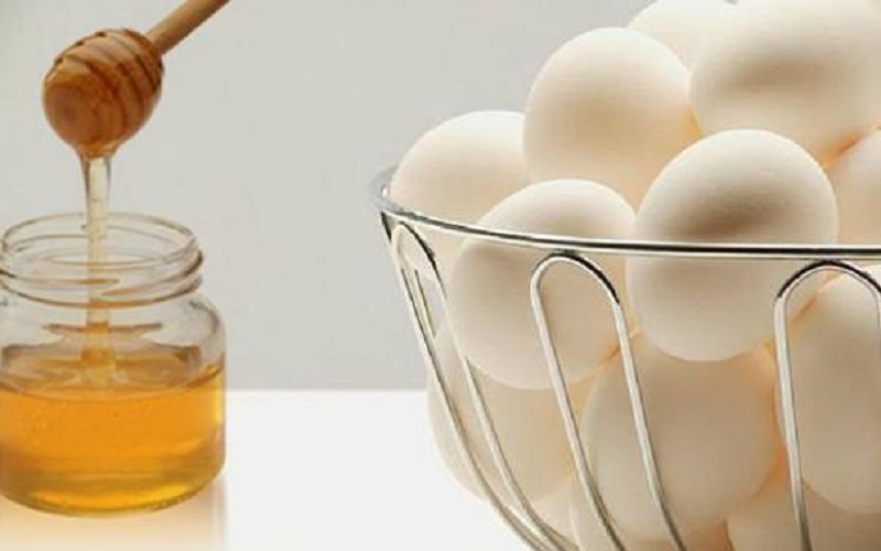 ماسک پروتئین تخم‌مرغ و عسل